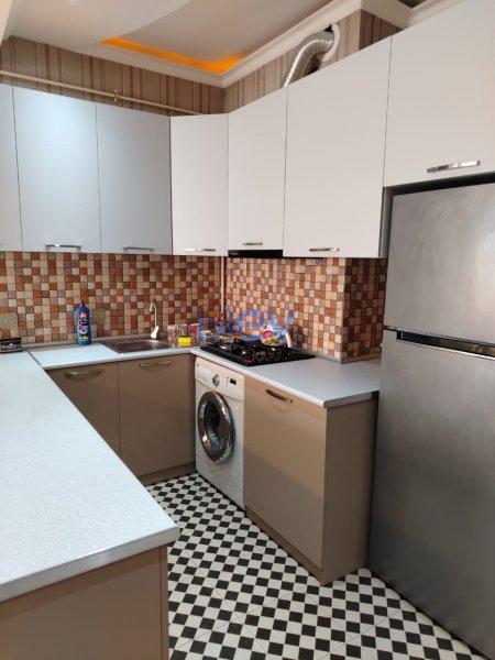Aylıq Kirayə 3 otaqlı Yeni Tikili bina evi  105m², Bakı