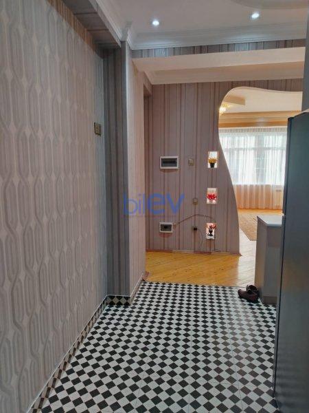 Aylıq Kirayə 3 otaqlı Yeni Tikili bina evi  105m², Bakı