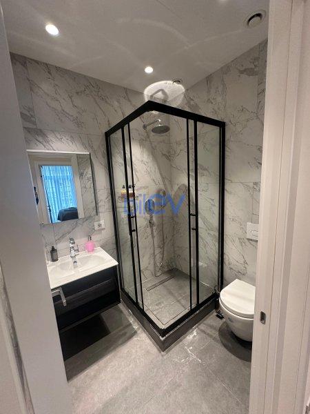 Aylıq Kirayə 3 otaqlı Yeni Tikili bina evi  120m², Bakı