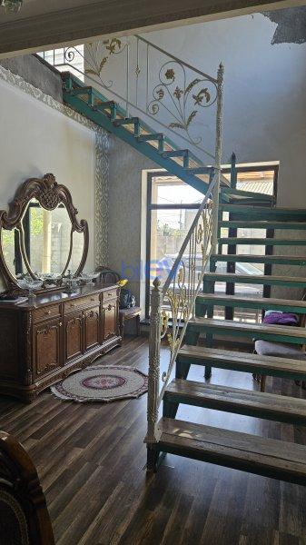 Satış 5 otaqlı Həyət evi  300m², Bakı