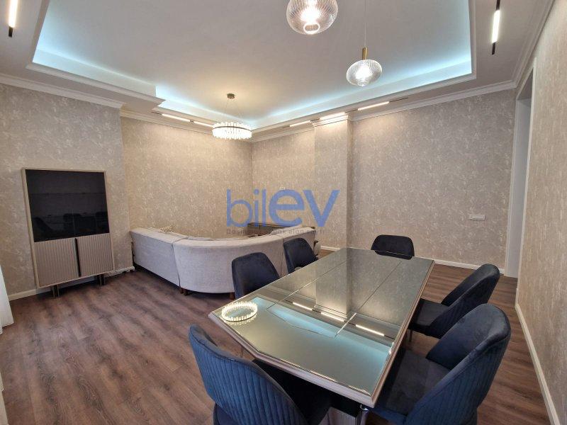 Aylıq Kirayə 3 otaqlı Yeni Tikili bina evi  120m², Bakı