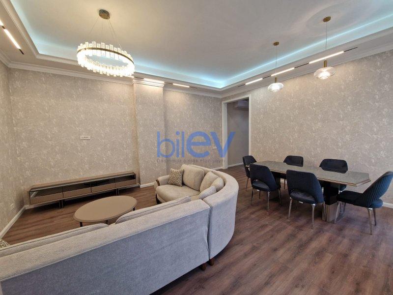 Aylıq Kirayə 3 otaqlı Yeni Tikili bina evi  120m², Bakı