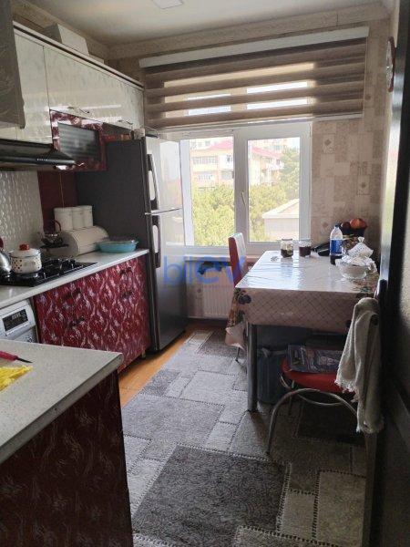 Satış 3 otaqlı Köhnə Tikili bina evi  64m², Sumqayıt