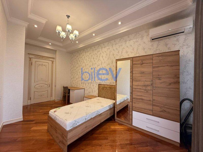 Aylıq Kirayə 3 otaqlı Köhnə Tikili bina evi  135m², Bakı