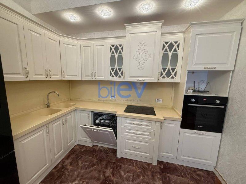 Aylıq Kirayə 3 otaqlı Köhnə Tikili bina evi  135m², Bakı