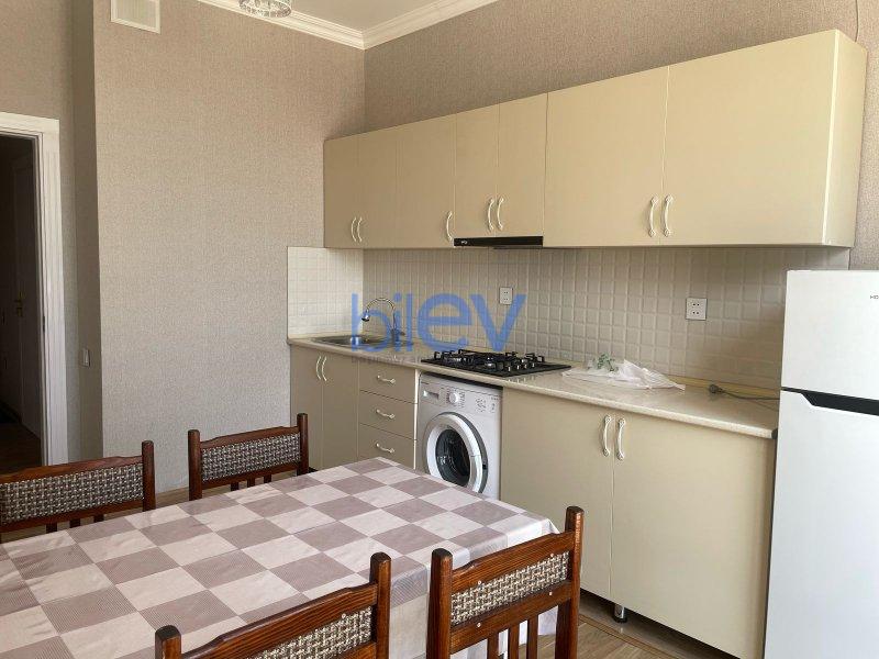 Aylıq Kirayə 2 otaqlı Yeni Tikili bina evi  85m², Bakı