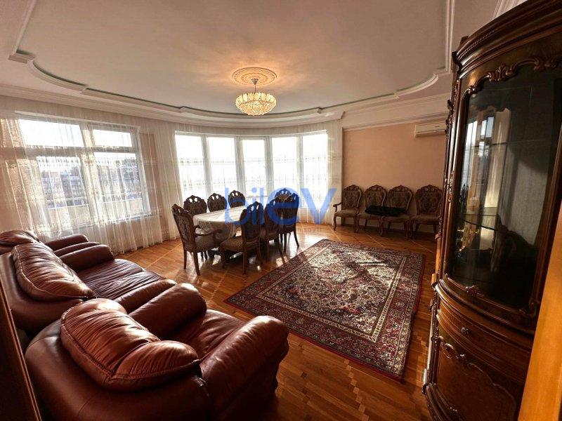 Aylıq Kirayə 4 otaqlı Yeni Tikili bina evi  165m², Bakı