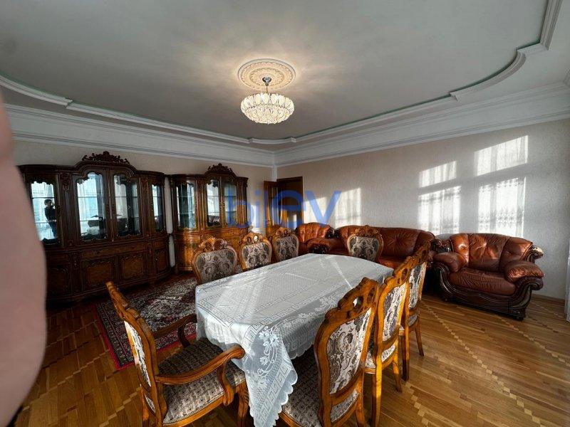 Aylıq Kirayə 4 otaqlı Yeni Tikili bina evi  165m², Bakı