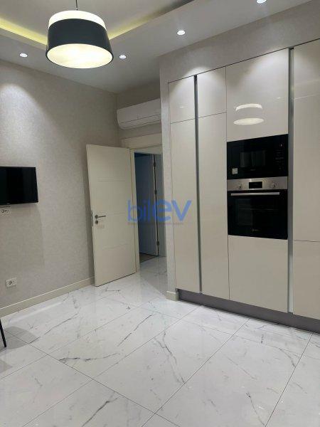 Aylıq Kirayə 3 otaqlı Yeni Tikili bina evi  140m², Bakı