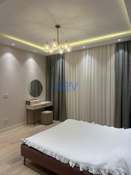 Aylıq Kirayə 3 otaqlı Yeni Tikili bina evi  140m², Bakı