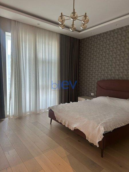 Aylıq Kirayə 3 otaqlı Yeni Tikili bina evi  140m², Bakı