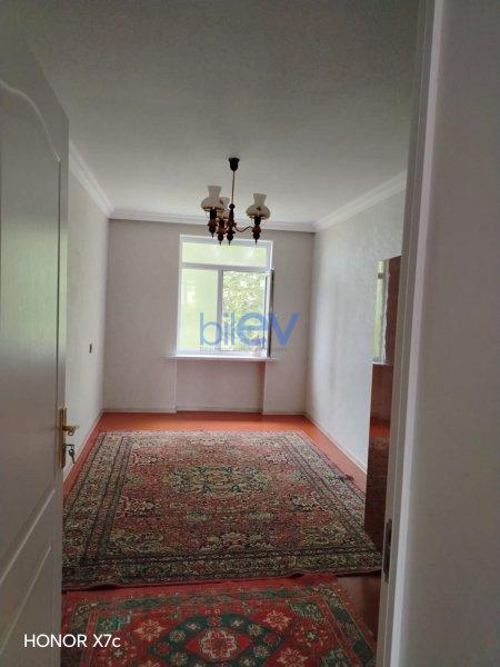 Satış 3 otaqlı Köhnə Tikili bina evi  64m², Gəncə