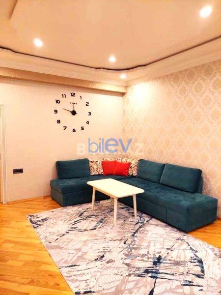 Aylıq Kirayə 2 otaqlı Yeni Tikili bina evi  85m², Bakı
