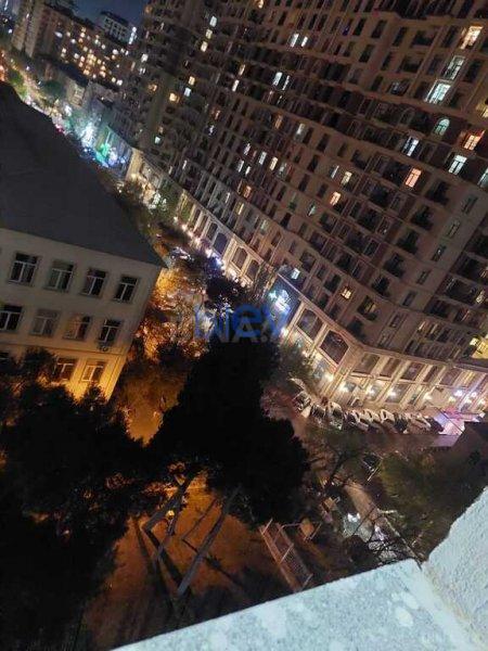 Aylıq Kirayə 2 otaqlı Yeni Tikili bina evi  85m², Bakı