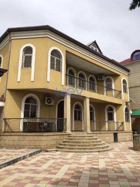 Satış 10 otaqlı Villa  300m², Bakı