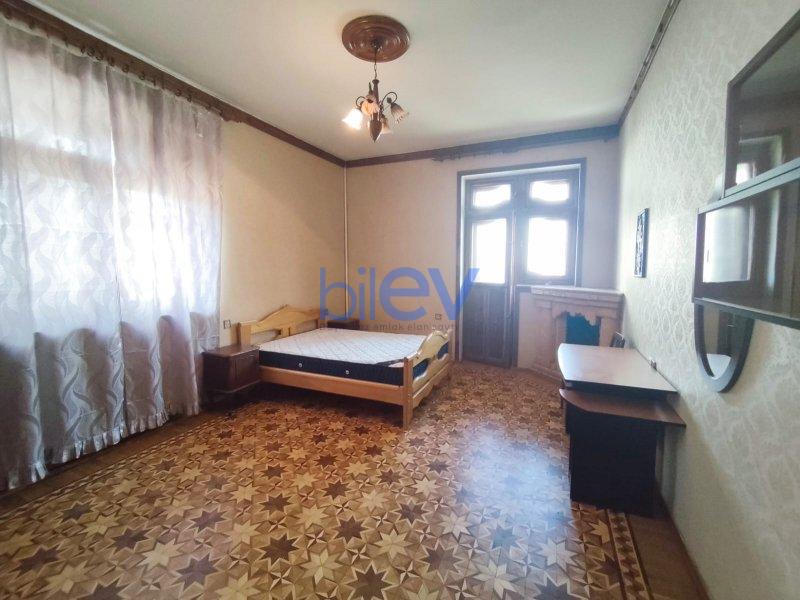 Aylıq Kirayə 2 otaqlı Köhnə Tikili bina evi  50m², Bakı