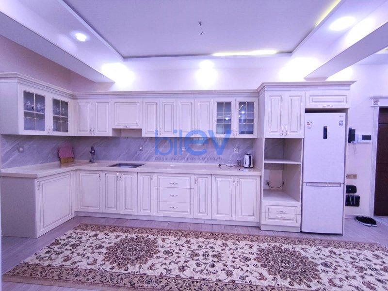 Aylıq Kirayə 3 otaqlı Yeni Tikili bina evi  100m², Bakı