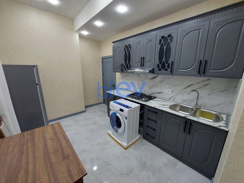 Aylıq Kirayə 2 otaqlı Yeni Tikili bina evi  98m², Bakı
