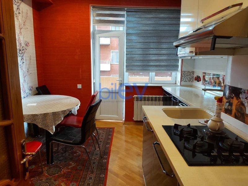 Aylıq Kirayə 2 otaqlı Yeni Tikili bina evi  104m², Bakı