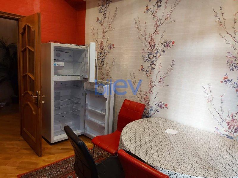 Aylıq Kirayə 2 otaqlı Yeni Tikili bina evi  104m², Bakı