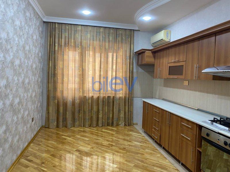 Aylıq Kirayə 3 otaqlı Yeni Tikili bina evi  135m², Bakı