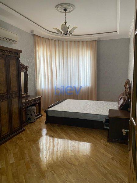 Aylıq Kirayə 3 otaqlı Yeni Tikili bina evi  135m², Bakı