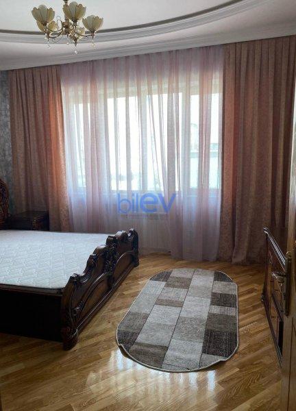 Aylıq Kirayə 3 otaqlı Yeni Tikili bina evi  135m², Bakı