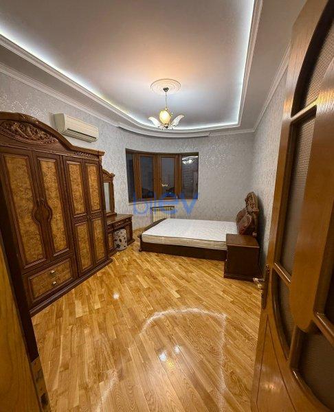 Aylıq Kirayə 3 otaqlı Yeni Tikili bina evi  135m², Bakı
