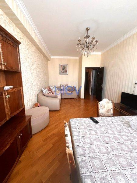 Aylıq Kirayə 2 otaqlı Yeni Tikili bina evi  55m², Bakı