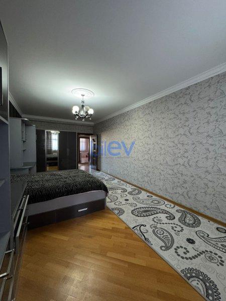 Aylıq Kirayə 4 otaqlı Yeni Tikili bina evi  171m², Bakı
