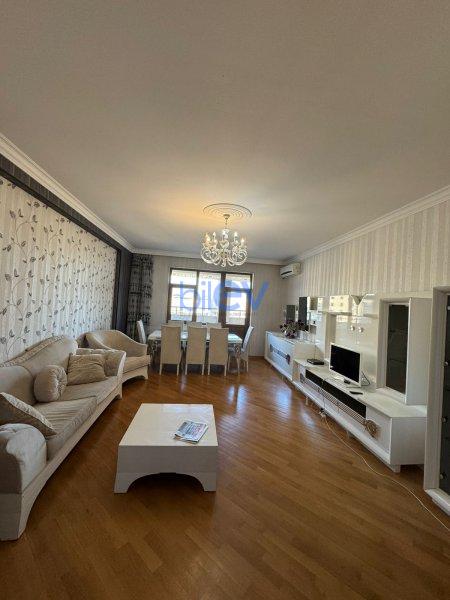 Aylıq Kirayə 4 otaqlı Yeni Tikili bina evi  171m², Bakı