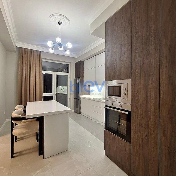 Aylıq Kirayə 3 otaqlı Yeni Tikili bina evi  150m², Bakı