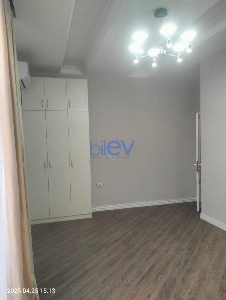 Aylıq Kirayə 3 otaqlı Yeni Tikili bina evi  140m², Bakı