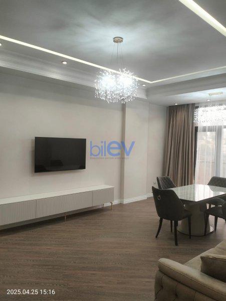 Aylıq Kirayə 3 otaqlı Yeni Tikili bina evi  140m², Bakı