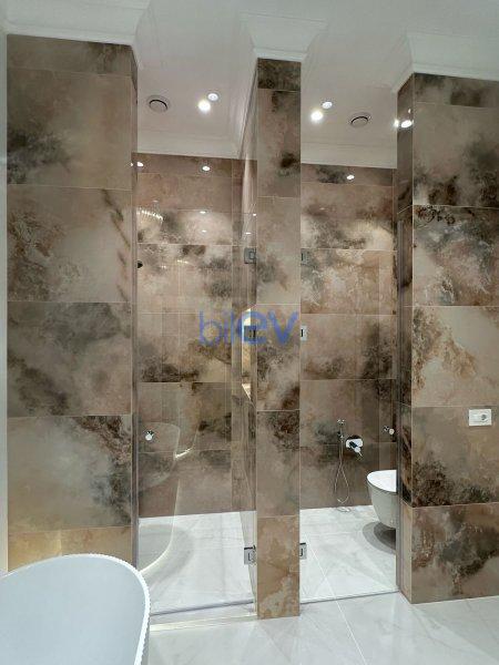 Aylıq Kirayə 3 otaqlı Yeni Tikili bina evi  130m², Bakı