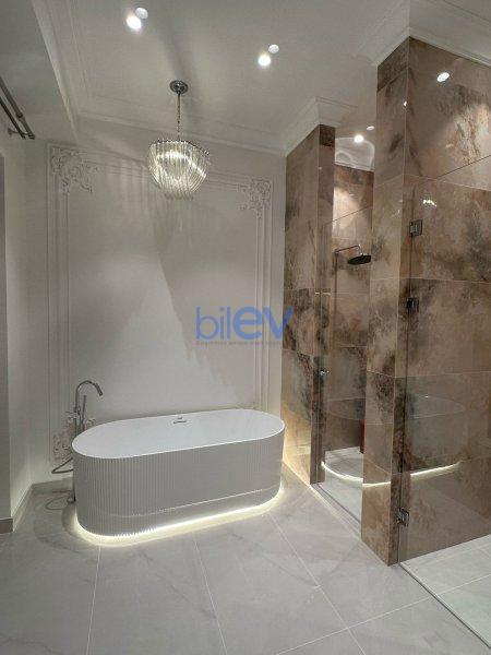 Aylıq Kirayə 3 otaqlı Yeni Tikili bina evi  130m², Bakı