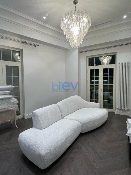 Aylıq Kirayə 3 otaqlı Yeni Tikili bina evi  130m², Bakı