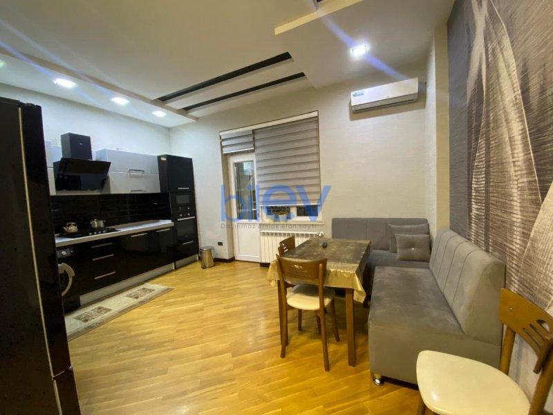 Satış 4 otaqlı Yeni Tikili bina evi  175m², Bakı
