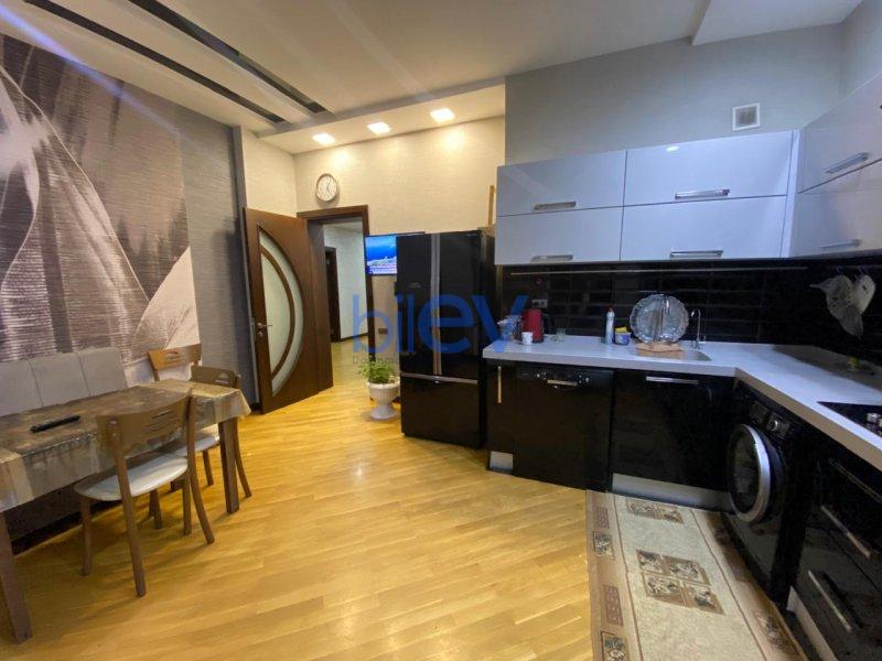 Satış 4 otaqlı Yeni Tikili bina evi  175m², Bakı