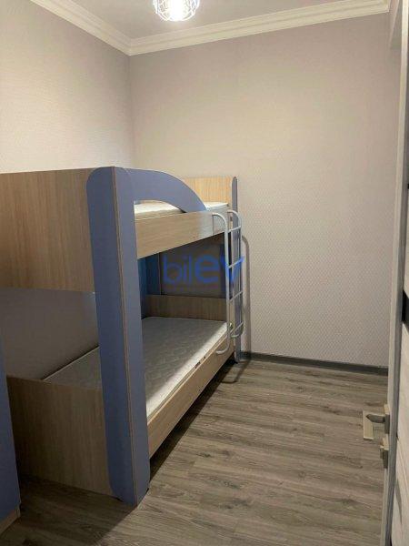Aylıq Kirayə 3 otaqlı Yeni Tikili bina evi  100m², Bakı