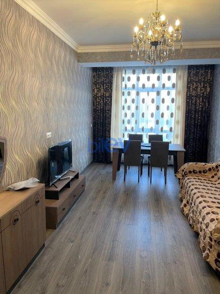 Aylıq Kirayə 3 otaqlı Yeni Tikili bina evi  100m², Bakı