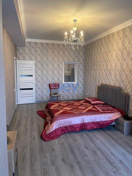 Aylıq Kirayə 3 otaqlı Yeni Tikili bina evi  100m², Bakı