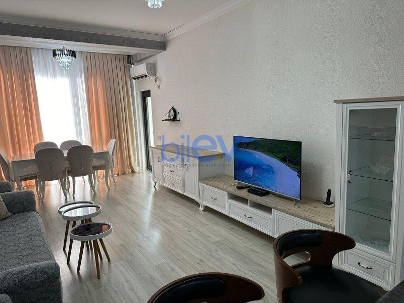 Aylıq Kirayə 3 otaqlı Yeni Tikili bina evi  100m², Bakı