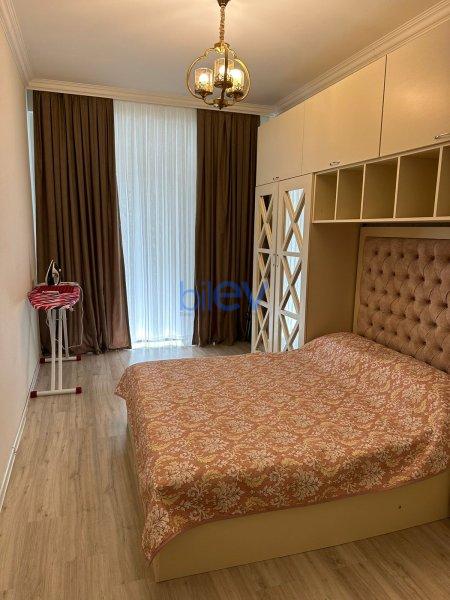 Aylıq Kirayə 3 otaqlı Yeni Tikili bina evi  100m², Bakı