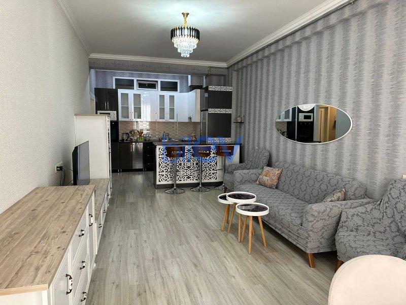 Aylıq Kirayə 3 otaqlı Yeni Tikili bina evi  100m², Bakı