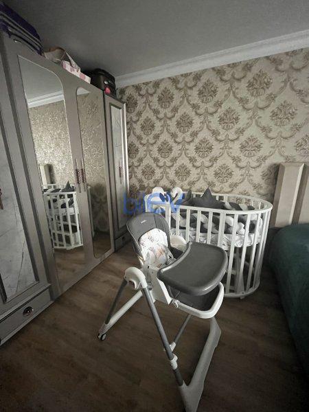 Satış 3 otaqlı Köhnə Tikili bina evi  75m², Bakı