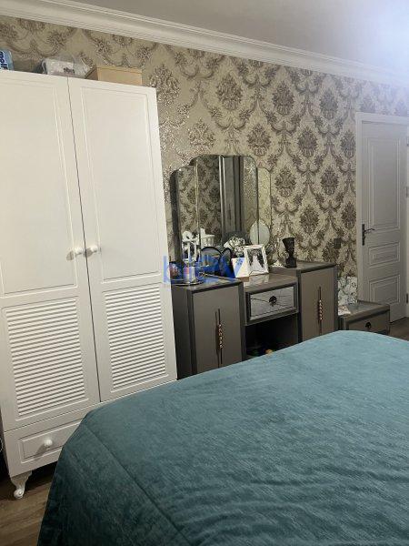 Satış 3 otaqlı Köhnə Tikili bina evi  75m², Bakı