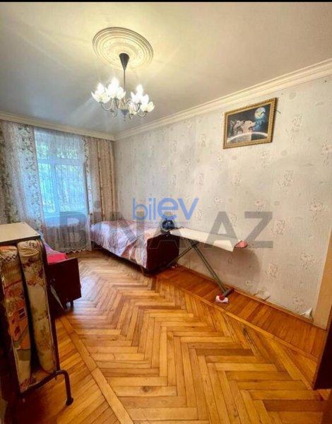 Satış 3 otaqlı Köhnə Tikili bina evi  75m², Bakı