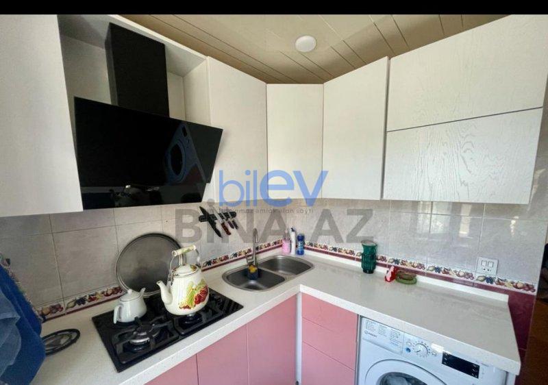 Satış 3 otaqlı Köhnə Tikili bina evi  75m², Bakı