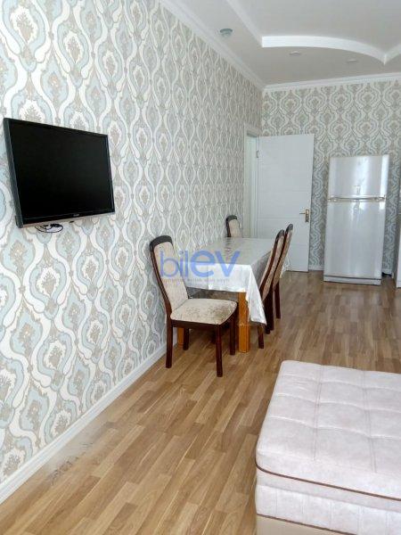 Aylıq Kirayə 2 otaqlı Yeni Tikili bina evi  70m², Bakı